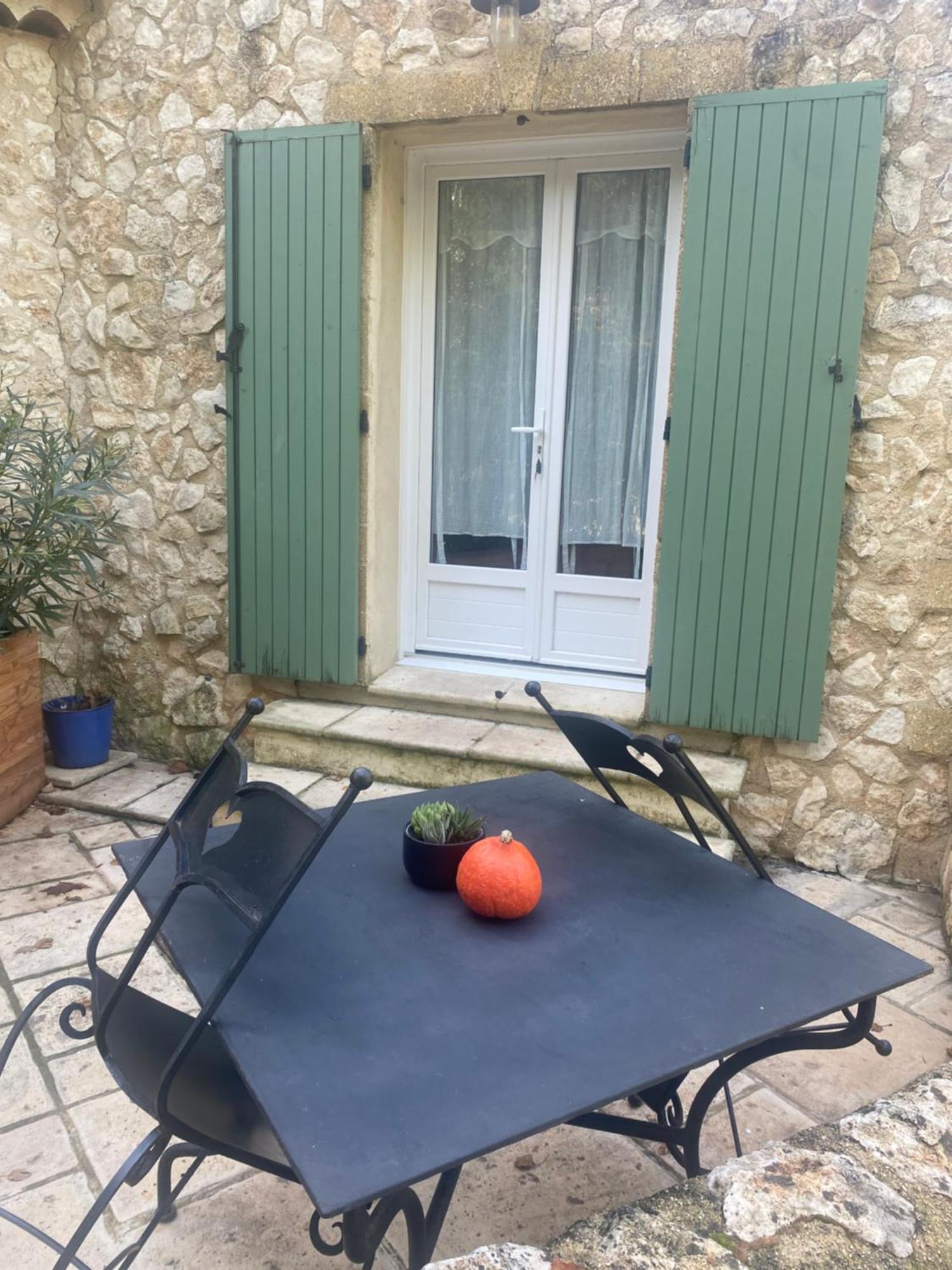 Bed and Breakfast Mas de l'ile à Avignon Extérieur photo